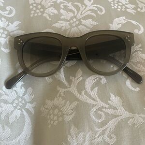 Chic Green Céline Sunglasses – Parisian Elegance!